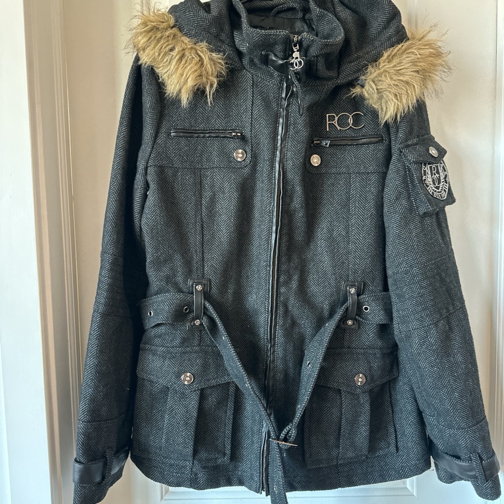 Rocawear heavyweight grey jacket with detachable faux fur hood